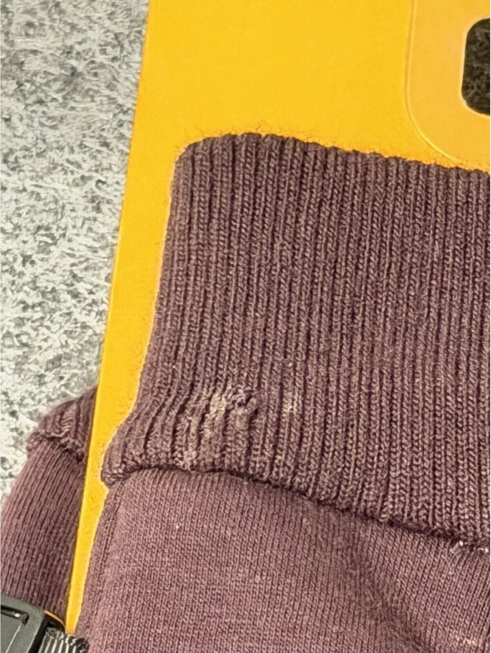 Carhartt Women Wind Fighter Thermal Lined Fleece Touchscreen Gloves M Blackberry